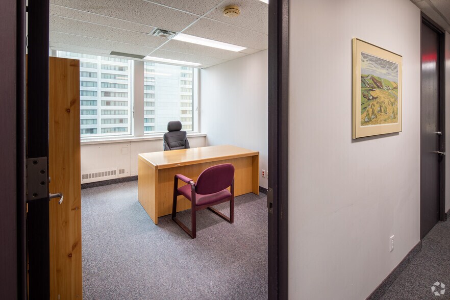 More Photos Of 121 Richmond St W, Toronto Office For Lease
