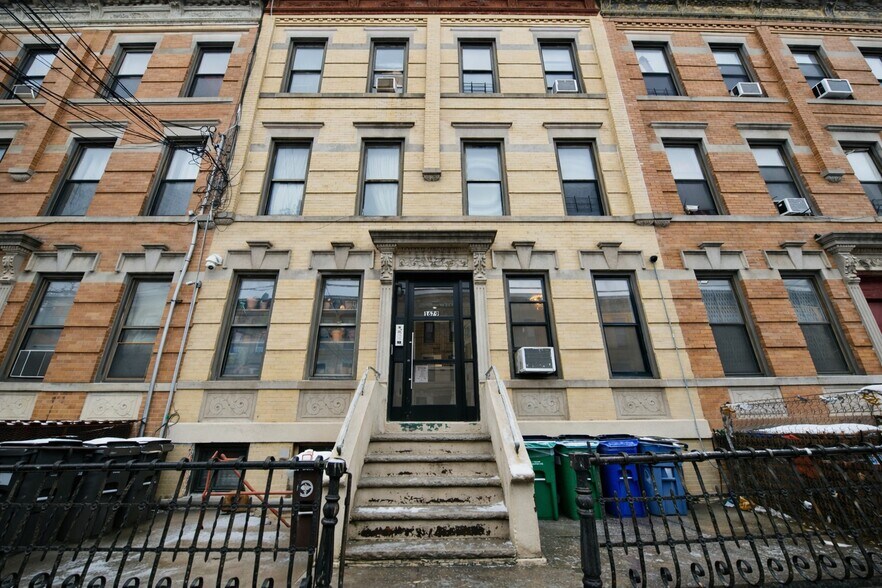 Primary Photo Of 1679 Gates Ave, Ridgewood Apartments For Sale