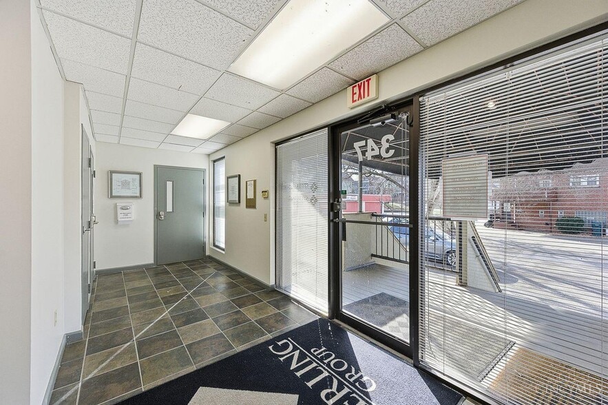 More Photos Of 347 Stanley Ave, Cincinnati Office Residential For Lease