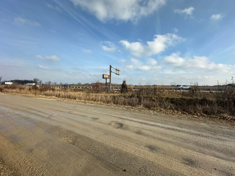 More Photos Of 4330 W Mount Morris Rd, Mount Morris General Retail For Sale