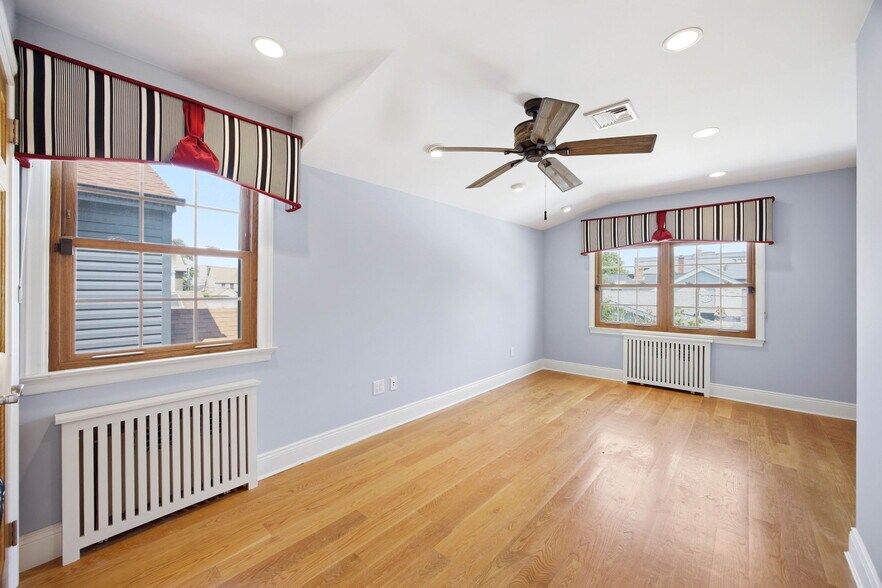 More Photos Of 9819 160th Ave, Howard Beach Apartments For Sale