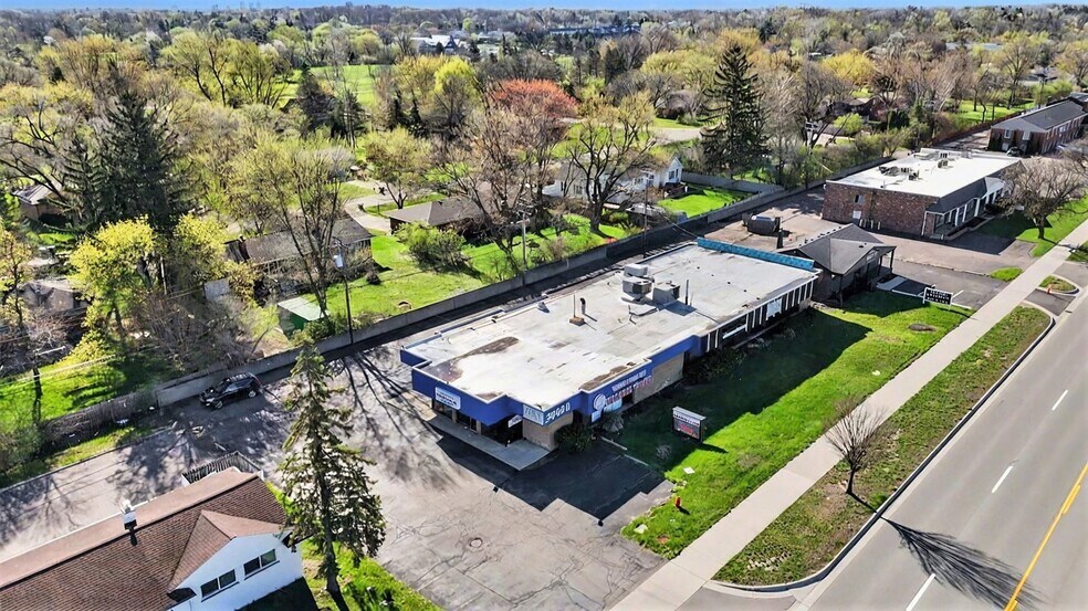 More Photos Of 30000 Orchard Lake Rd, Farmington Medical For Lease