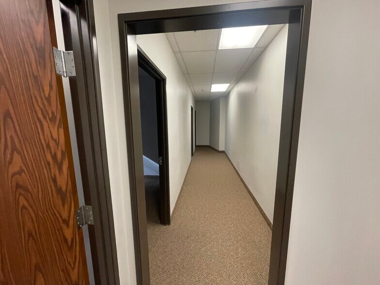 More Photos Of 2828 E Trinity Mills Rd, Carrollton Office For Lease