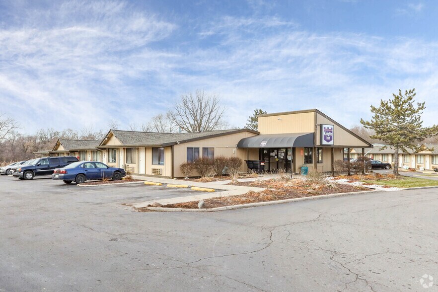 Primary Photo Of 2324 Austins Pkwy, Flint Hotel For Sale
