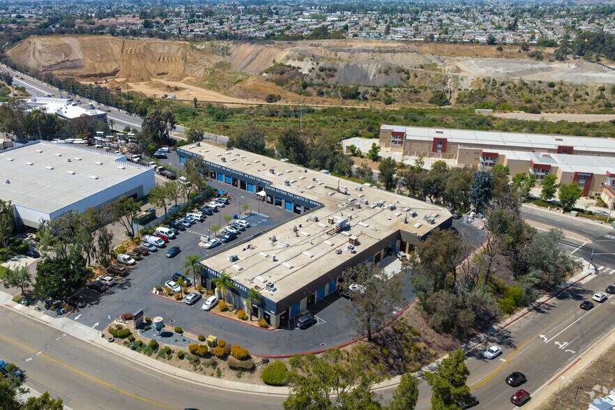 More Photos Of 8680 Miralani Dr, San Diego Warehouse For Lease