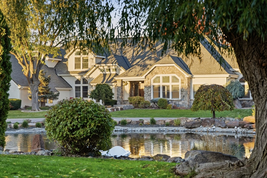 More Photos Of 2610 E Jasmine St, Meridian Flex For Sale