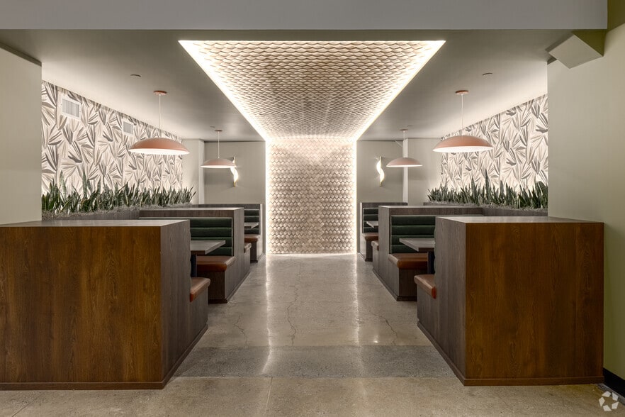 More Photos Of 225 Broadway, New York Office For Lease