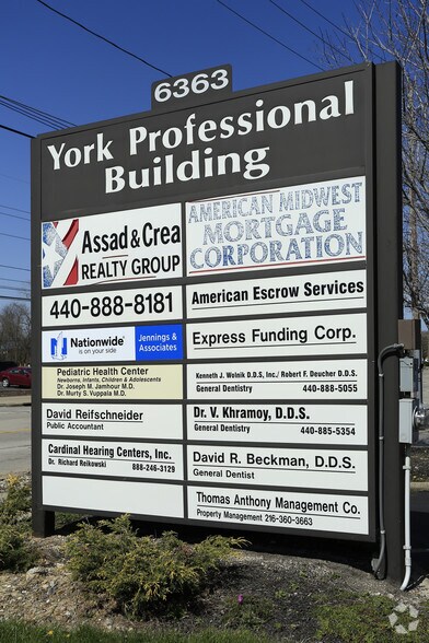More Photos Of 6363 York Rd, Parma Heights Medical For Lease