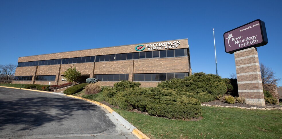 More Photos Of 8550 Marshall Dr, Lenexa Medical For Lease