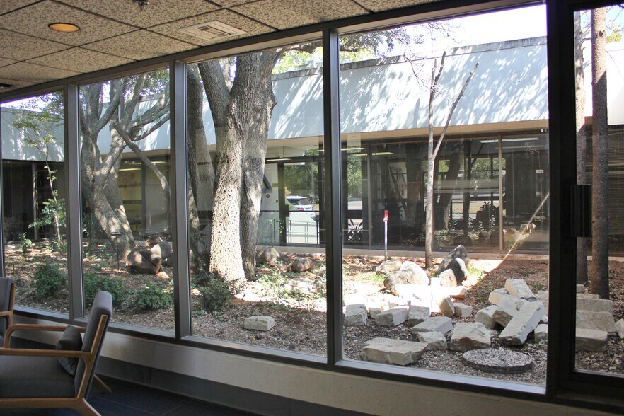 More Photos Of 4900 N Portland Ave, Oklahoma City Office For Lease