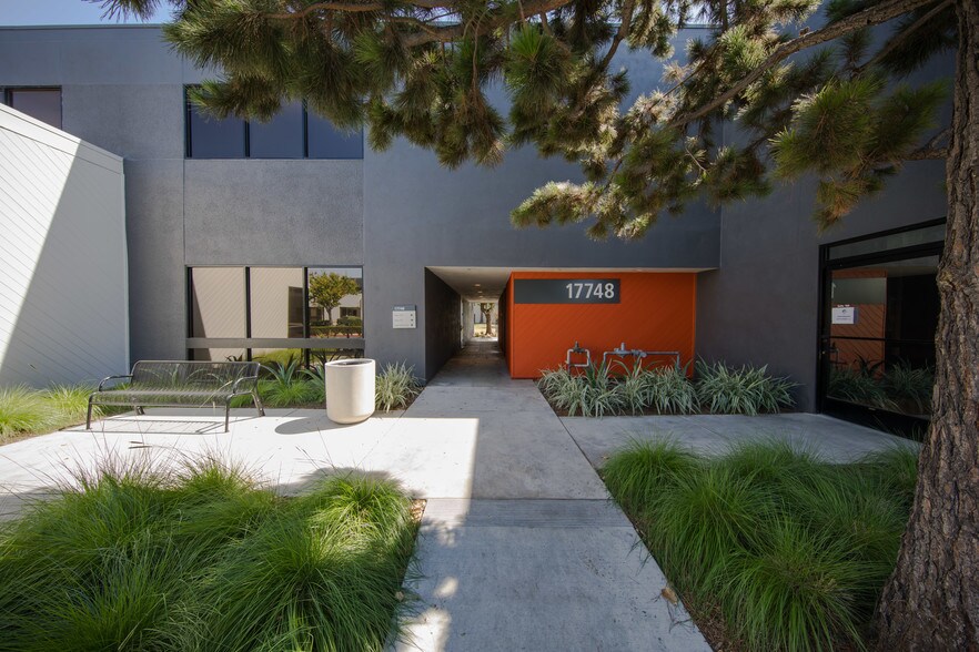 More Photos Of 17752 Sky Park Cir, Irvine Unknown For Lease