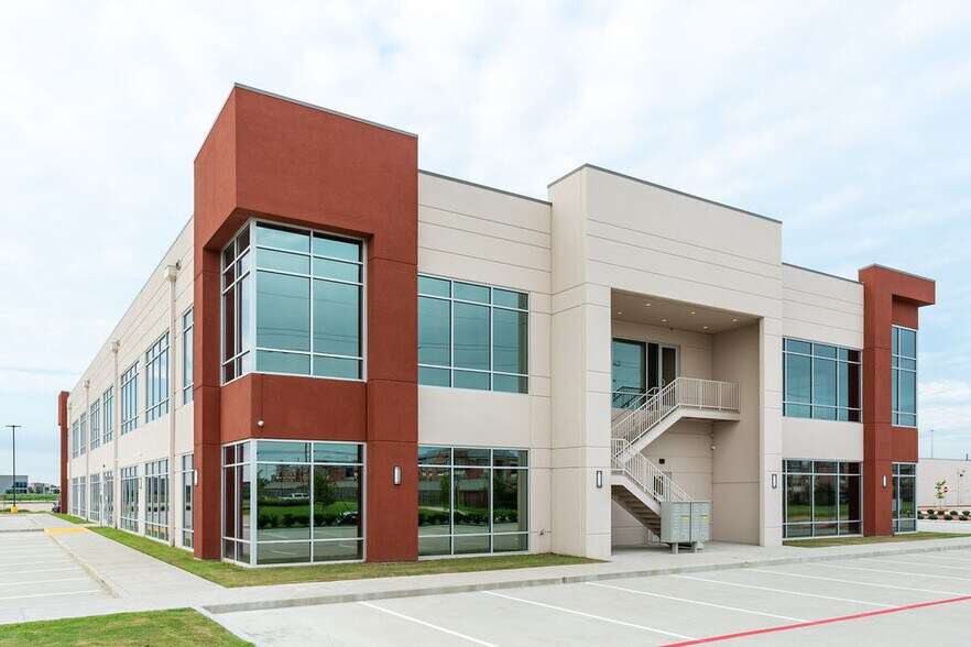 More Photos Of 22939 Colonial Pky, Katy Office For Lease