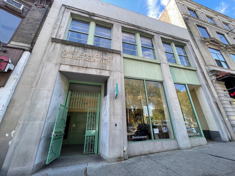 Primary Photo Of 950 Chapel St, New Haven Storefront For Sale