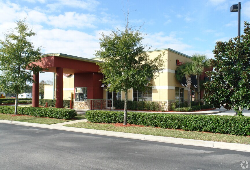 More Photos Of 12200-12206 Lake Underhill Rd, Orlando Unknown For Lease