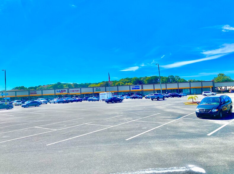 More Photos Of 6658 Ridge Rd, Port Richey Unknown For Lease