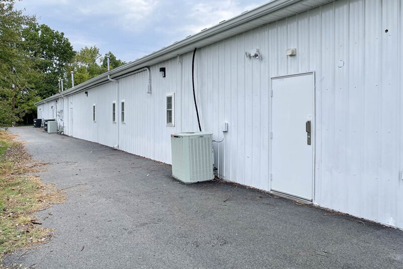 More Photos Of 531-537 Legion Dr, Harrodsburg Medical For Lease