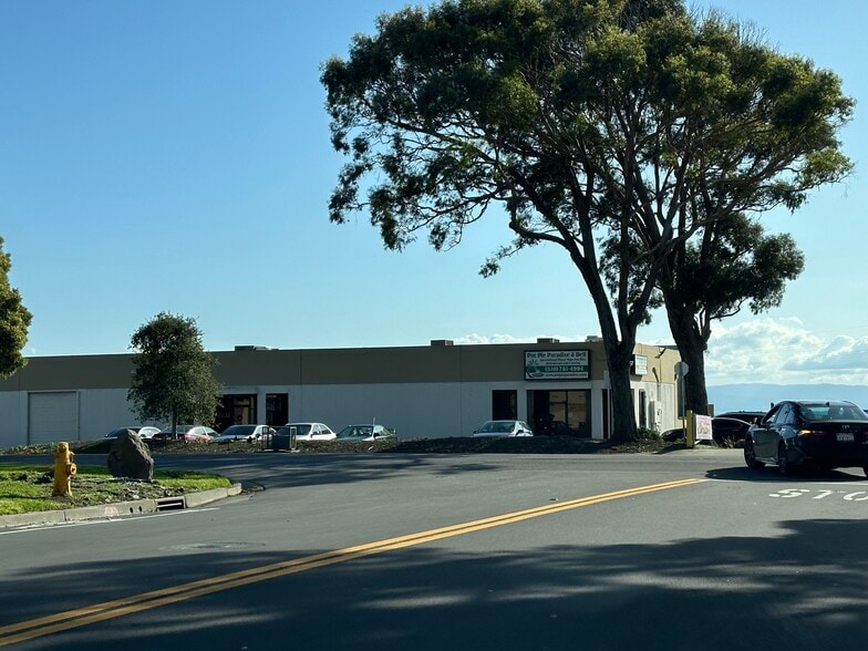 More Photos Of 3514-3544 Arden Rd, Hayward Warehouse For Lease