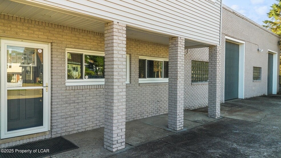 More Photos Of 36 Atherton Ave, Wyoming Warehouse For Sale