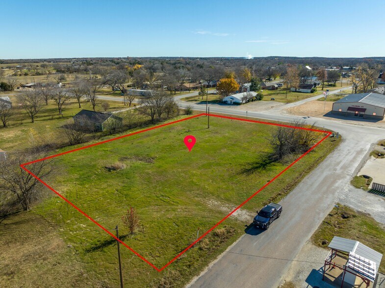 More Photos Of McDaniel @ Dozier St, Callisburg Land For Sale