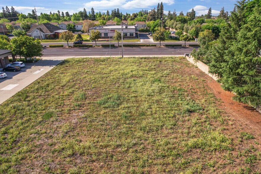 More Photos Of 2115 W Kettleman Ln, Lodi Land For Sale