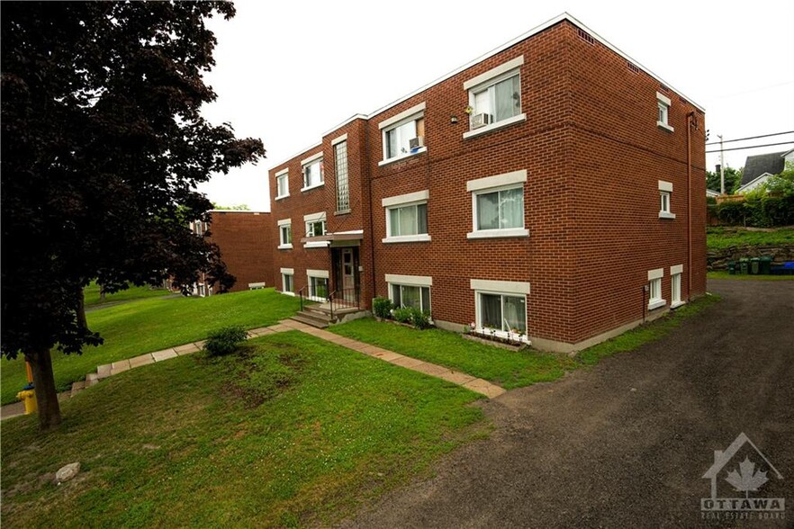 Primary Photo Of 1314 Emperor Ave, Ottawa Apartments For Sale