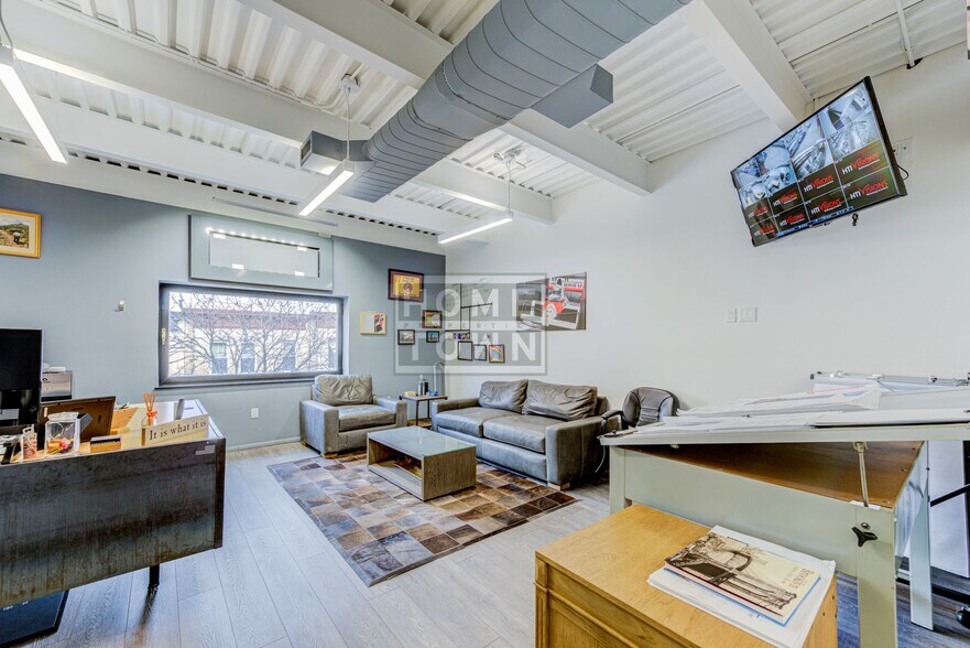 More Photos Of 264 49th St, Brooklyn Flex For Sale