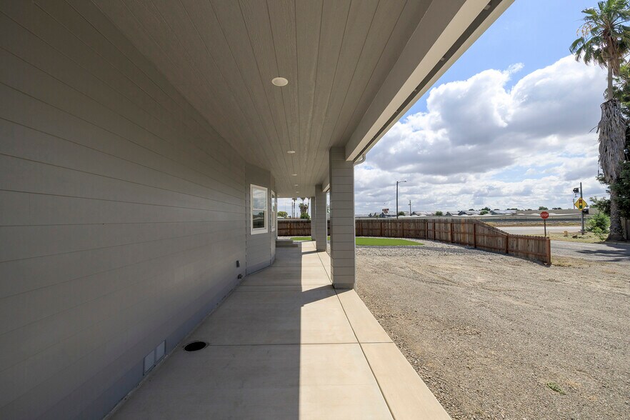 More Photos Of 720 N 2nd St, Patterson Specialty For Sale