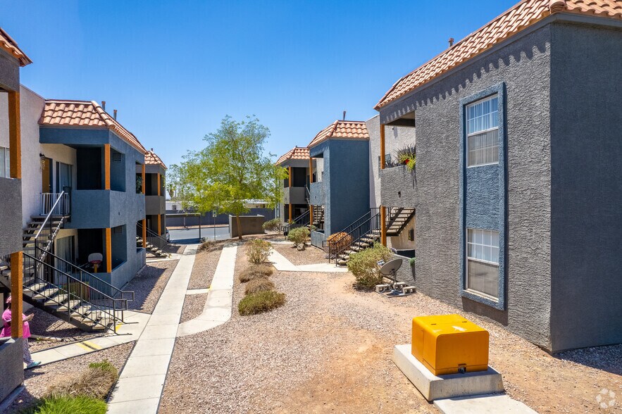 More Photos Of 2125 N Las Vegas Blvd, North Las Vegas Apartments For Lease