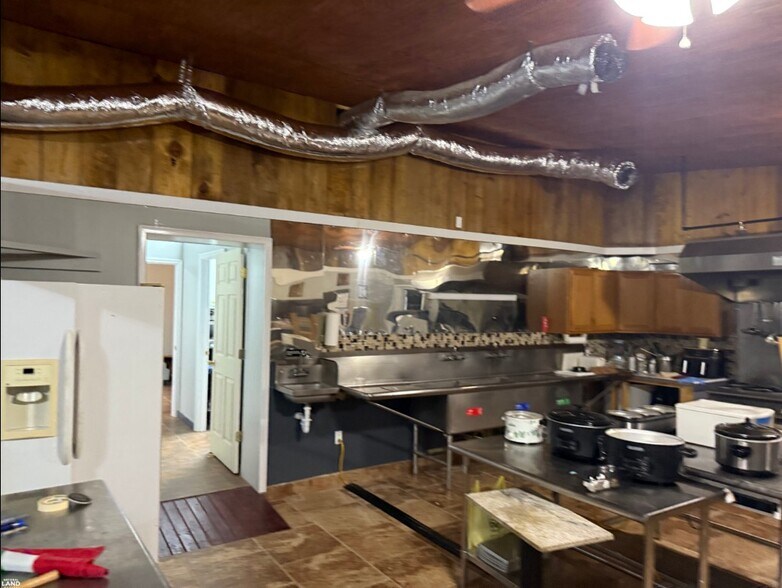 More Photos Of 1050 Duncan Ln, Leighton Specialty For Sale