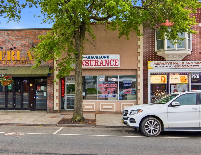 Primary Photo Of , Riverhead Unknown For Sale