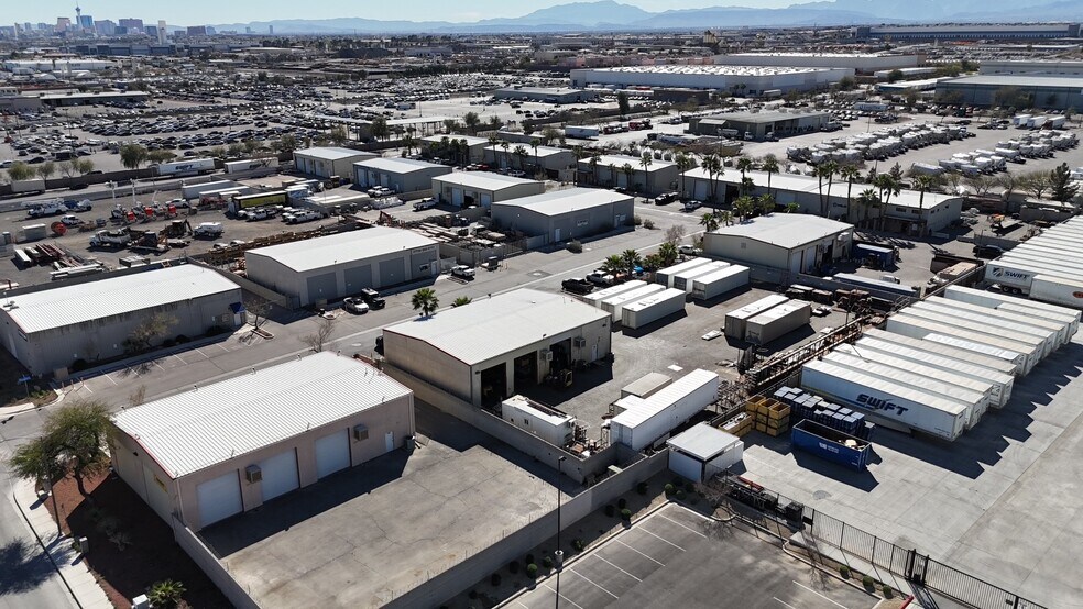 More Photos Of 1260 Rockpebble Ave, North Las Vegas Light Manufacturing For Lease