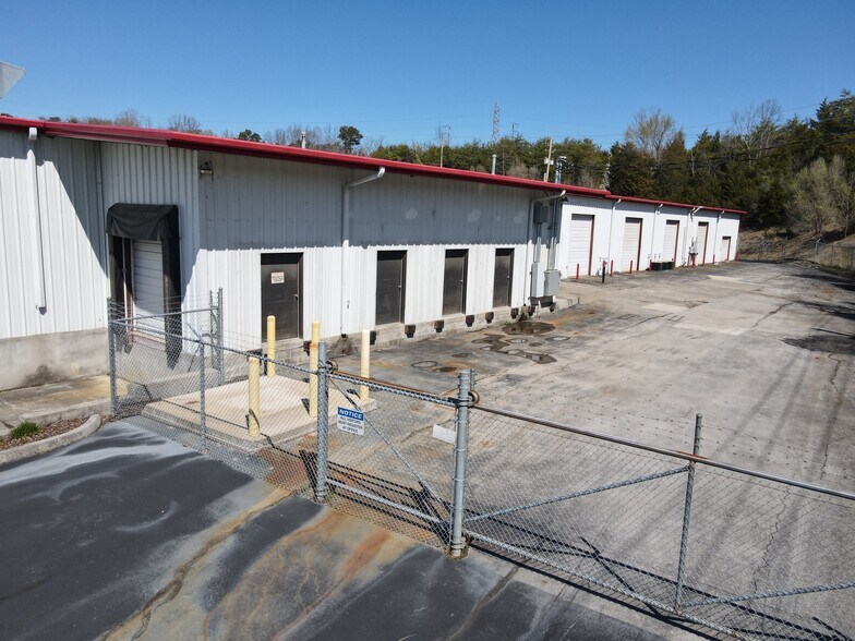 More Photos Of 2029 Brookside Ln, Kingsport Industrial For Sale