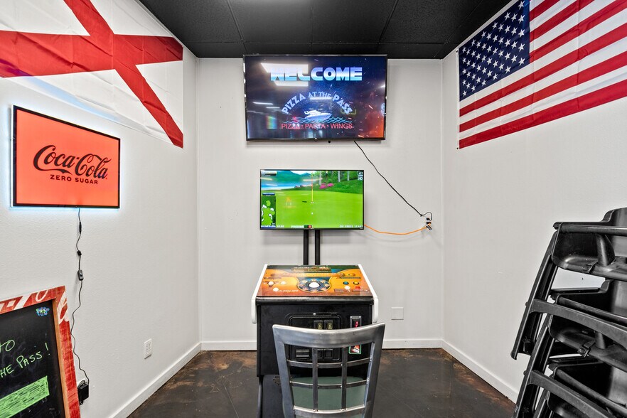 More Photos Of 27267 Perdido Beach Blvd, Orange Beach Office Residential For Lease