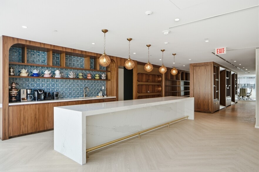 More Photos Of 1430 K St NW, Washington Office For Sale