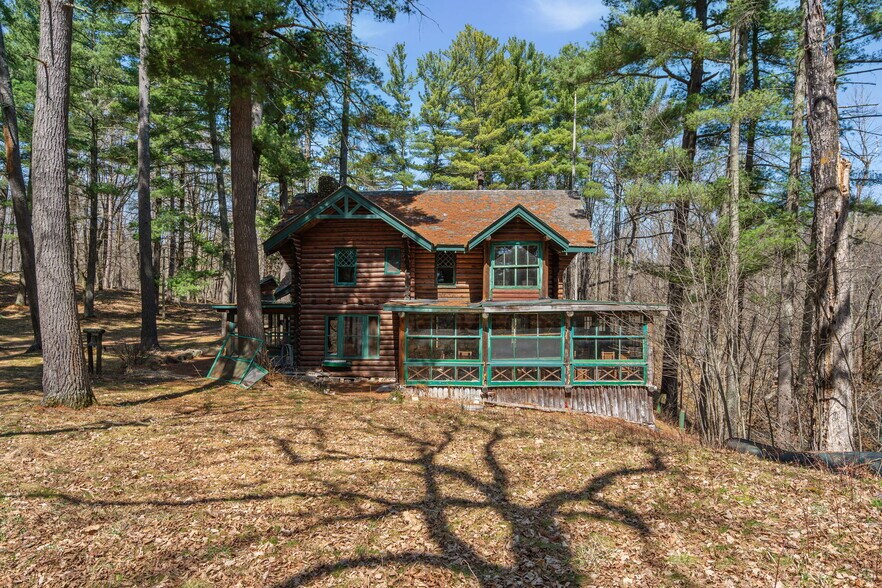 More Photos Of 1098 340th Ave, Frederic Specialty For Sale