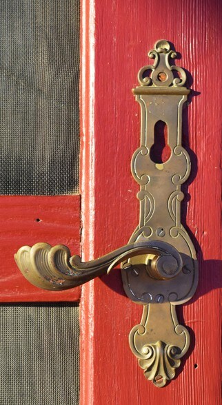 More Photos Of 106 W Main St, Pilot Point Storefront For Lease