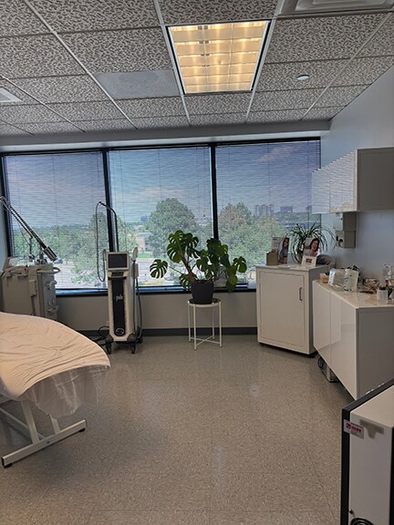 More Photos Of 7430 E Caley Ave, Englewood Medical For Lease