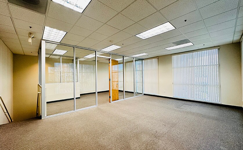 More Photos Of 2720-2734 Bayview Dr, Fremont Research And Development For Lease
