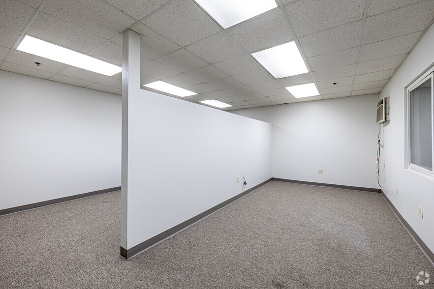 More Photos Of 1 Passaic St, Wood-Ridge Manufacturing For Lease