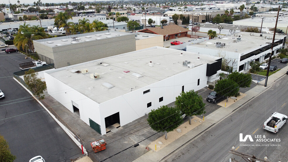 Primary Photo Of 2659-2661 Junipero Ave, Signal Hill Warehouse For Lease