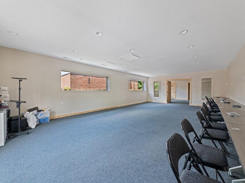 More Photos Of 101 Veterans Blvd, Bryson City Office For Lease