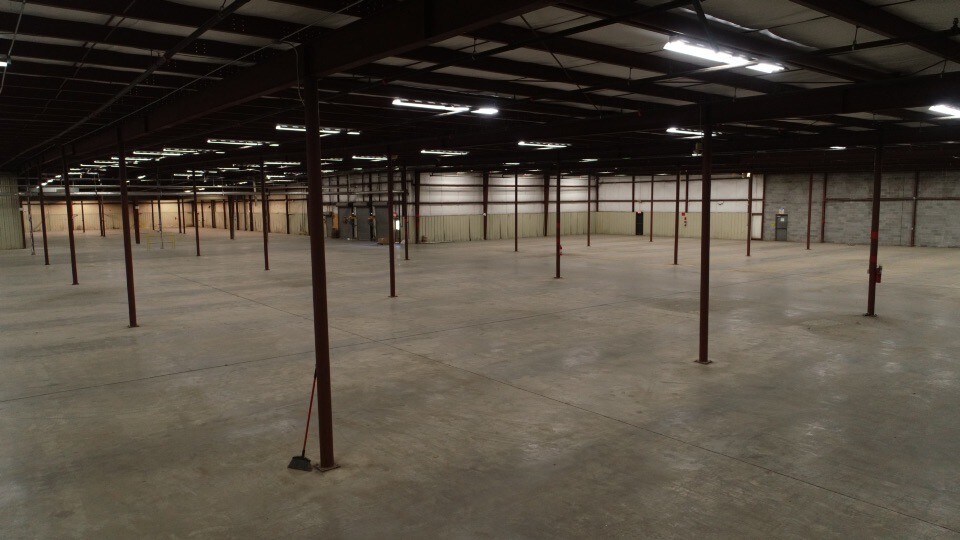More Photos Of 290 Old Anderson Rd, Pendleton Manufacturing For Lease