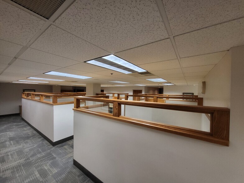 More Photos Of 220 Broadway Ave S, Rochester Office For Sale