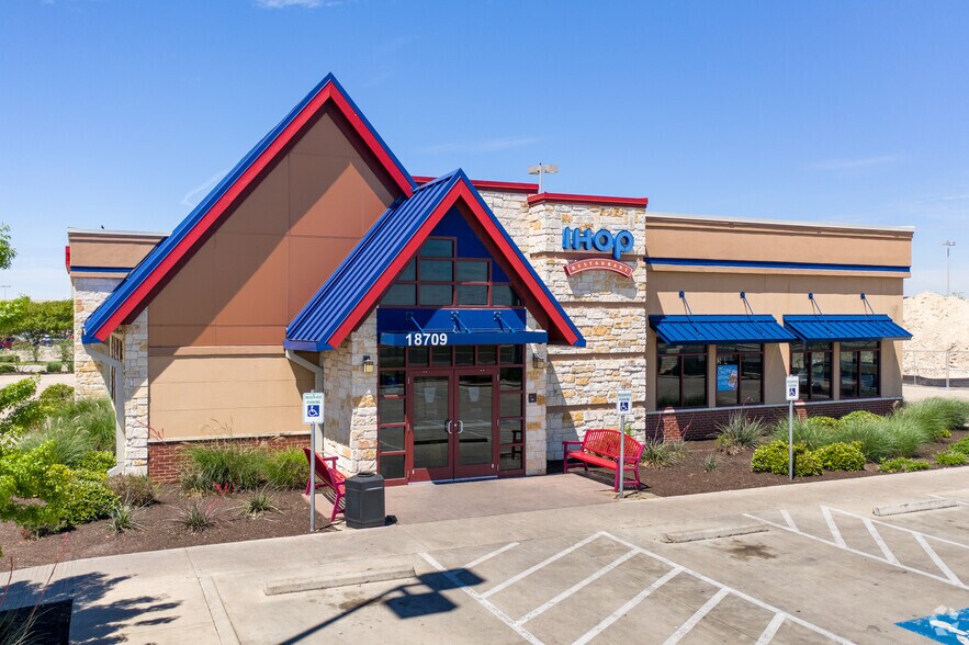 More Photos Of 18470 Fm-685 Blvd, Pflugerville Unknown For Lease