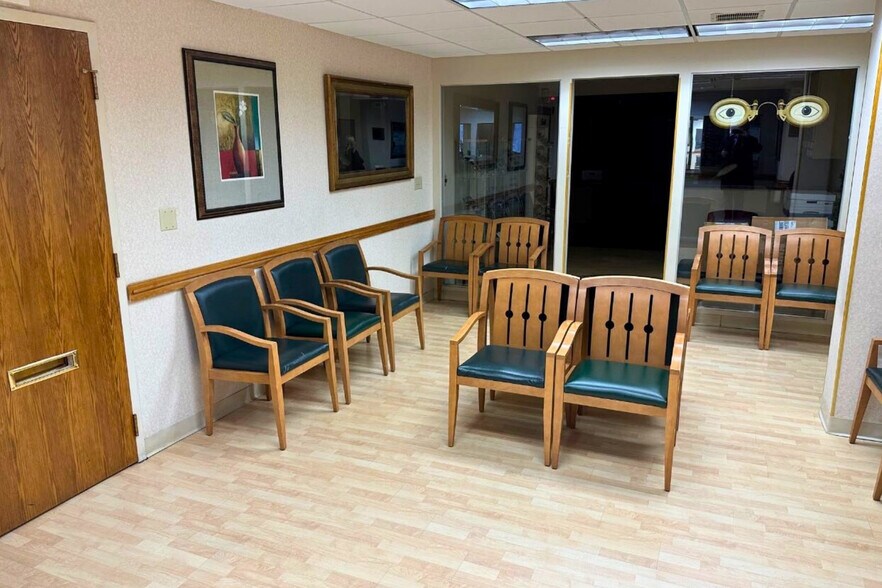 More Photos Of 160 Hawley Ln, Trumbull Medical For Lease