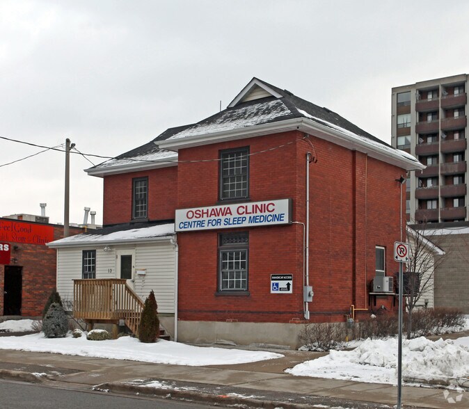 More Photos Of 13 Charles St, Oshawa Medical For Lease