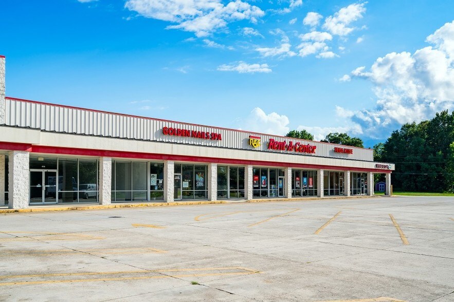 More Photos Of 1307-1355 E Pass Rd, Gulfport Storefront For Lease