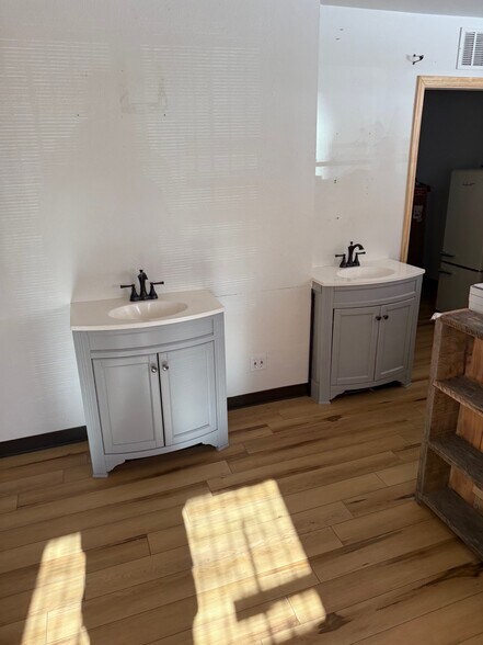 More Photos Of 1380 Triad Center Dr, Saint Peters Office For Lease