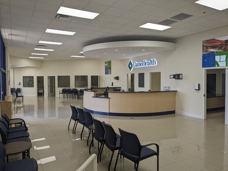 More Photos Of 2839 Carlisle Blvd NE, Albuquerque Unknown For Lease