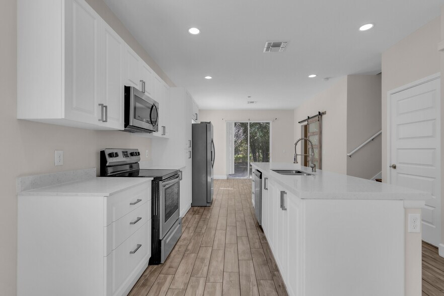 More Photos Of 4432-4444 Summer Flowers Pl, Kissimmee Apartments For Sale